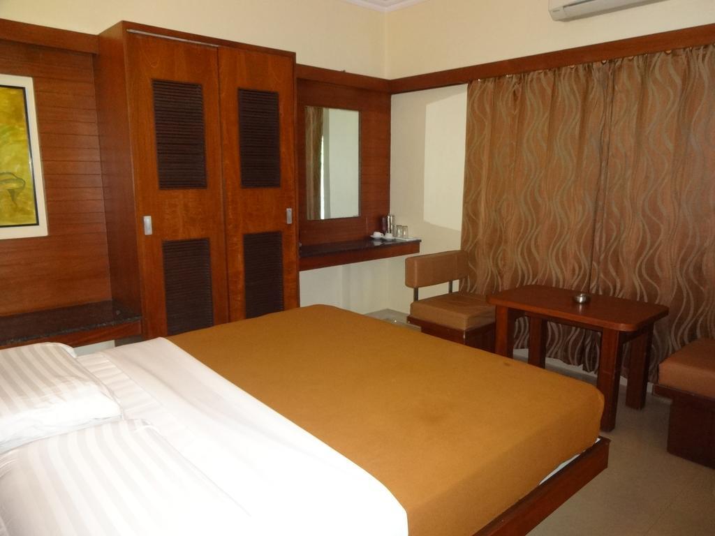 Sheetal Residency Hotel Bangalore Exterior photo