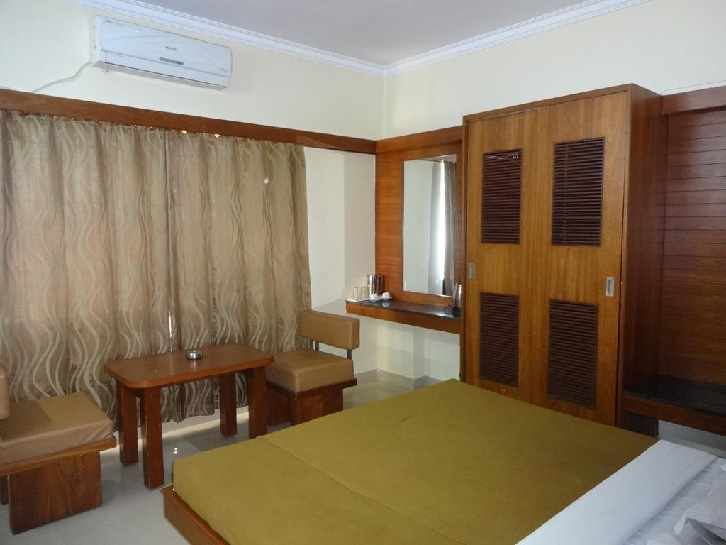 Sheetal Residency Hotel Bangalore Exterior photo
