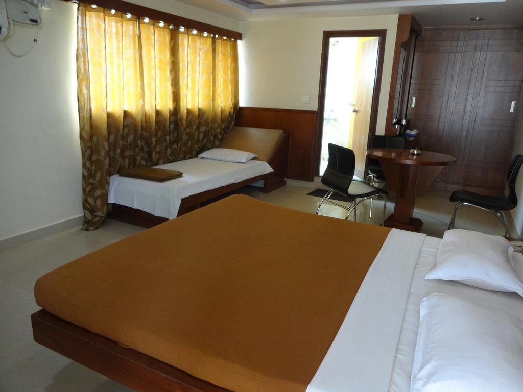 Sheetal Residency Hotel Bangalore Exterior photo