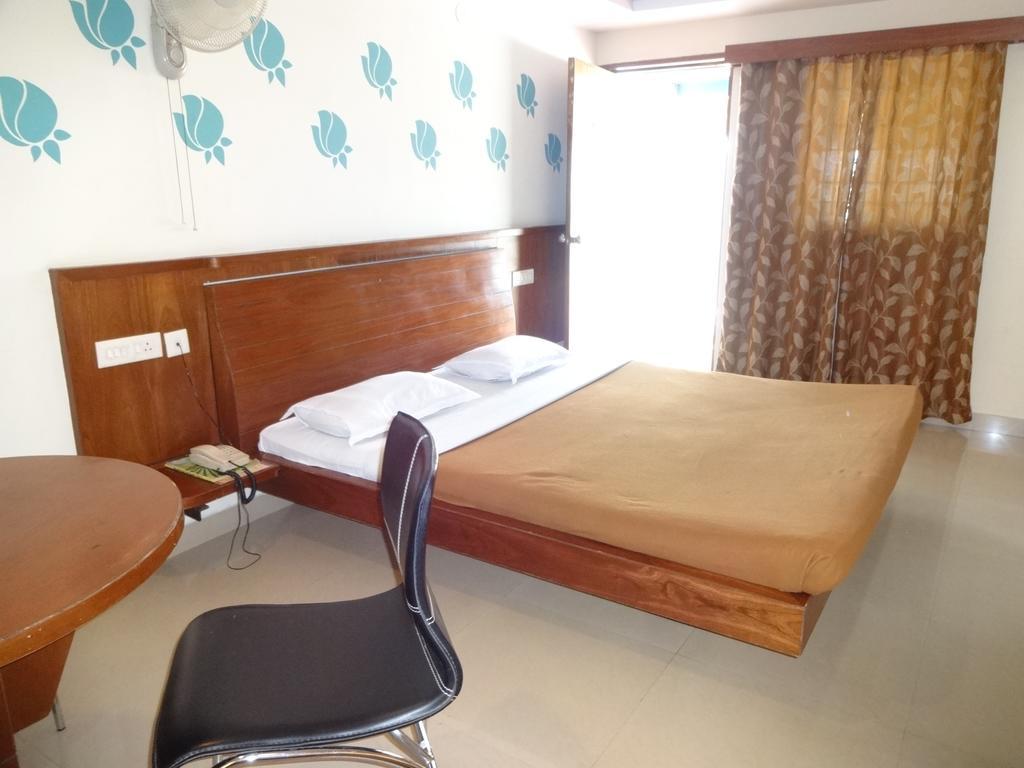 Sheetal Residency Hotel Bangalore Exterior photo